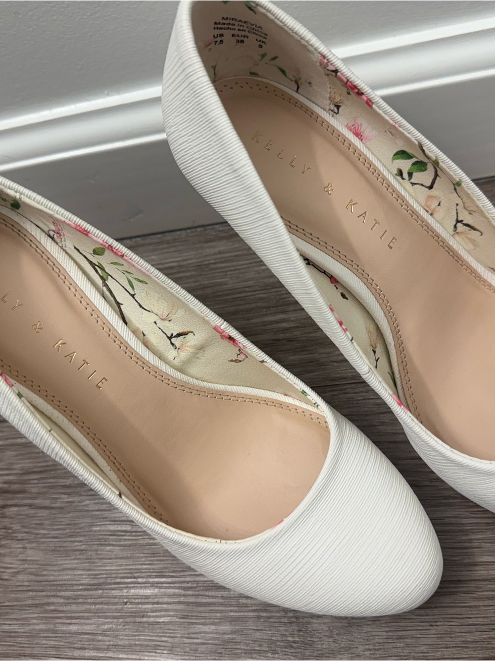 Kelly & Katie White Textured Closed-Toe Heels with Floral Lining